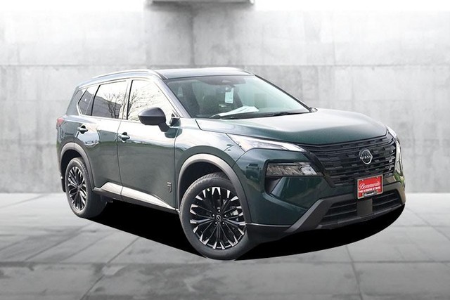 Nissan Rogue Vehicle Image 02