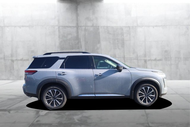 Nissan Pathfinder Vehicle Image 05