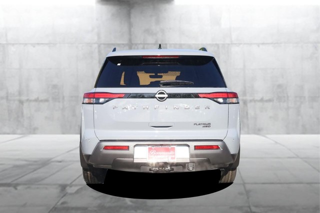 Nissan Pathfinder Vehicle Image 06