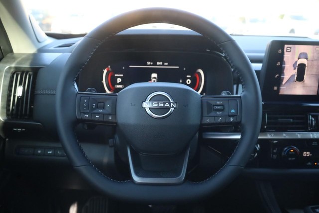 Nissan Pathfinder Vehicle Image 08