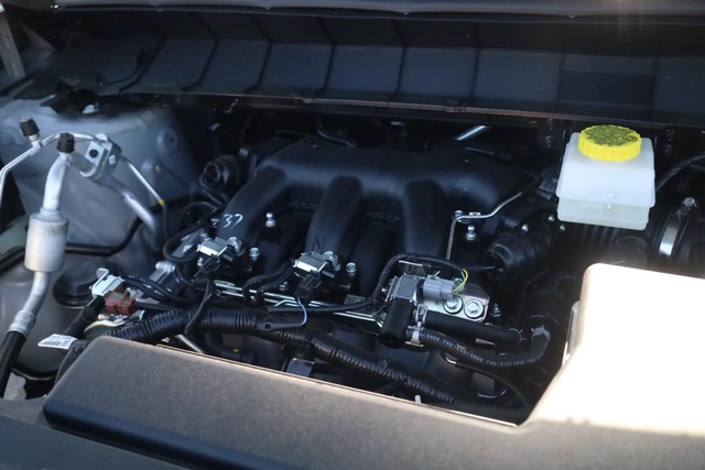 Nissan Pathfinder Vehicle Image 28