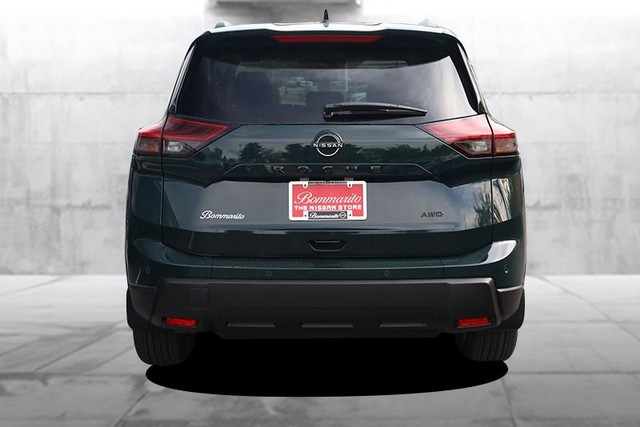 Nissan Rogue Vehicle Image 06