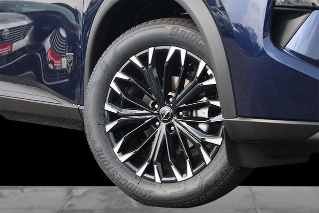 Nissan Rogue Vehicle Image 03