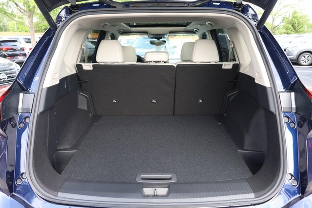 Nissan Rogue Vehicle Image 07