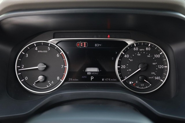 Nissan Rogue Vehicle Image 12