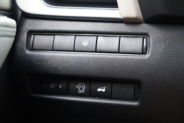 Nissan Rogue Vehicle Image 20