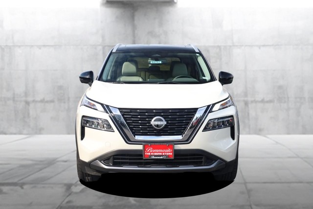 Nissan Rogue Vehicle Image 04