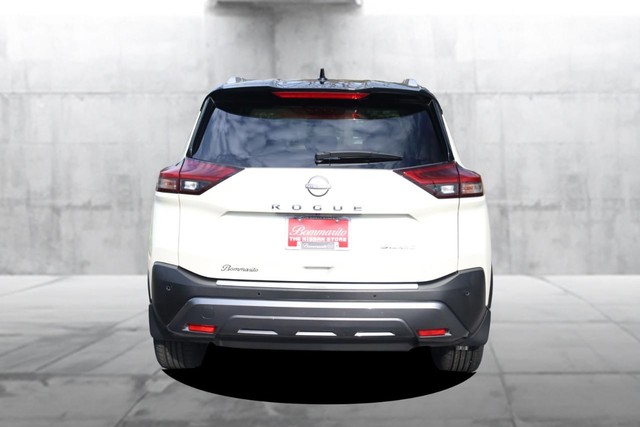 Nissan Rogue Vehicle Image 06