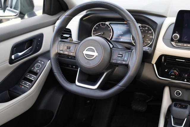 Nissan Rogue Vehicle Image 28