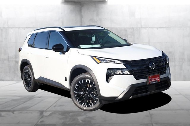 Nissan Rogue Vehicle Image 02