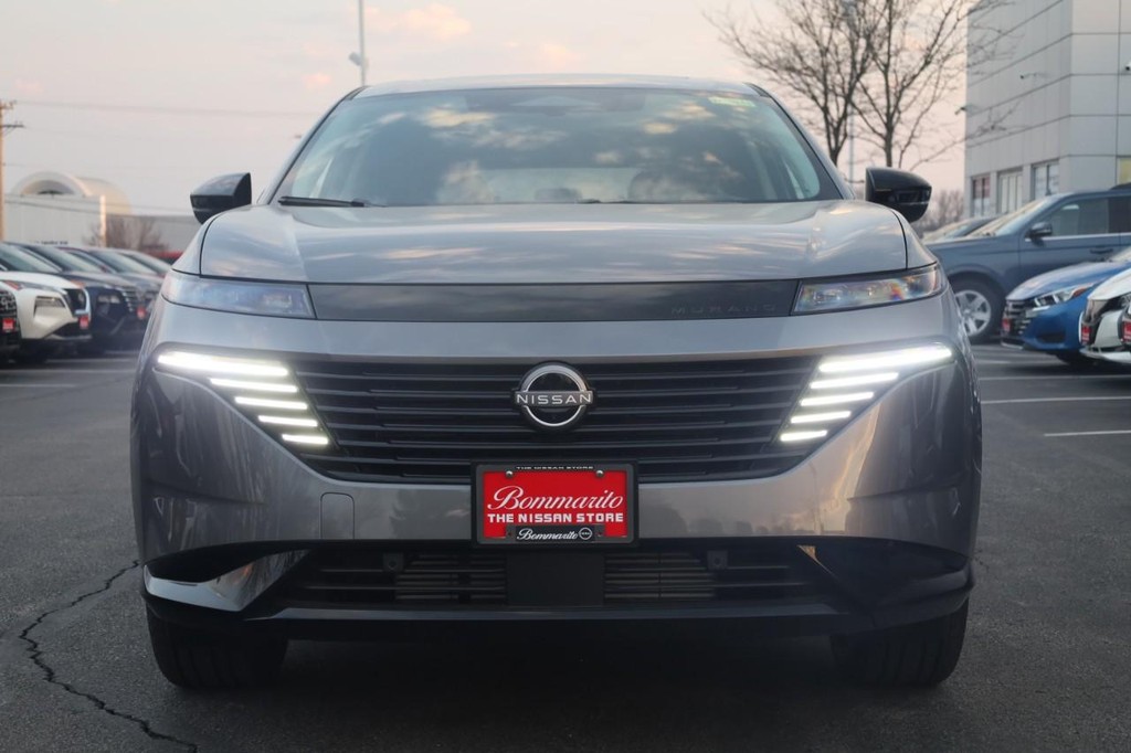 Nissan Murano Vehicle Image 04