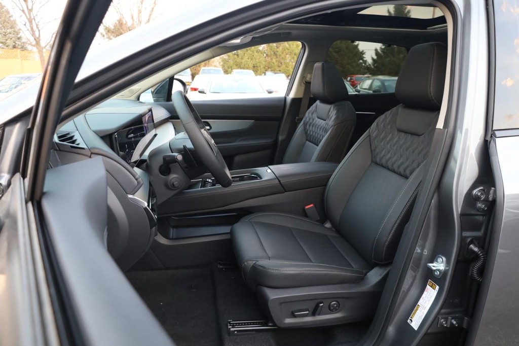 Nissan Murano Vehicle Image 08