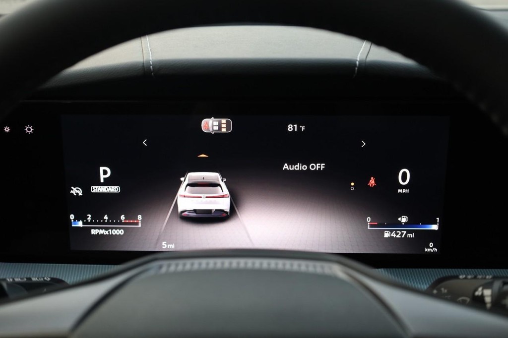 Nissan Murano Vehicle Image 12