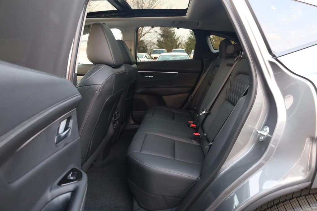 Nissan Murano Vehicle Image 25