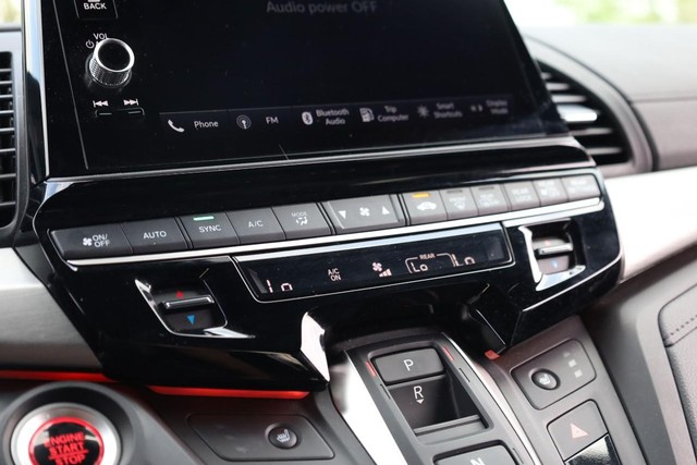 Honda Odyssey Vehicle Image 16