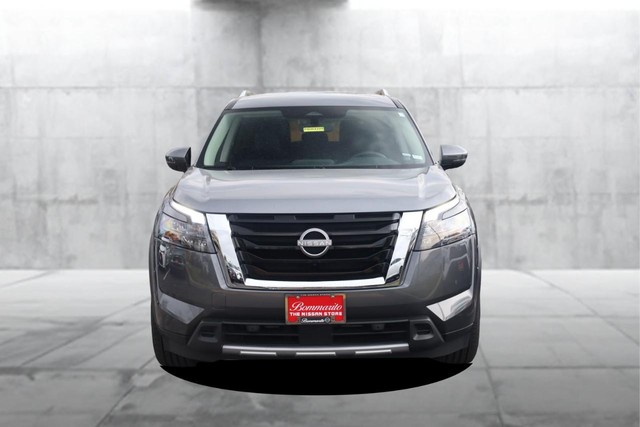 Nissan Pathfinder Vehicle Image 04