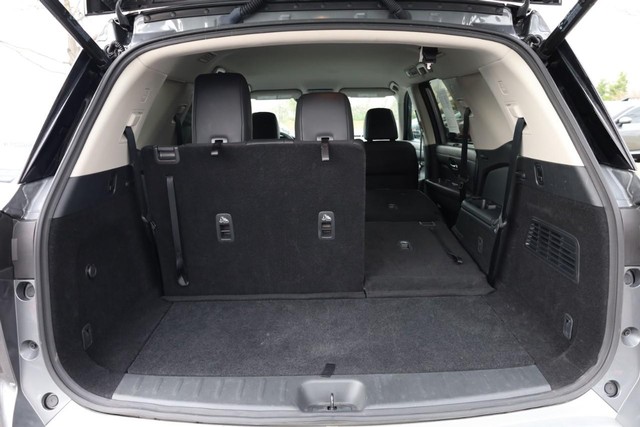 Nissan Pathfinder Vehicle Image 08