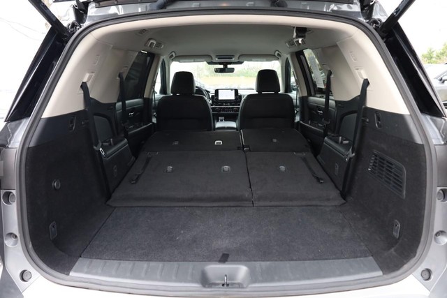 Nissan Pathfinder Vehicle Image 09