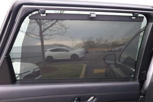 Nissan Pathfinder Vehicle Image 24