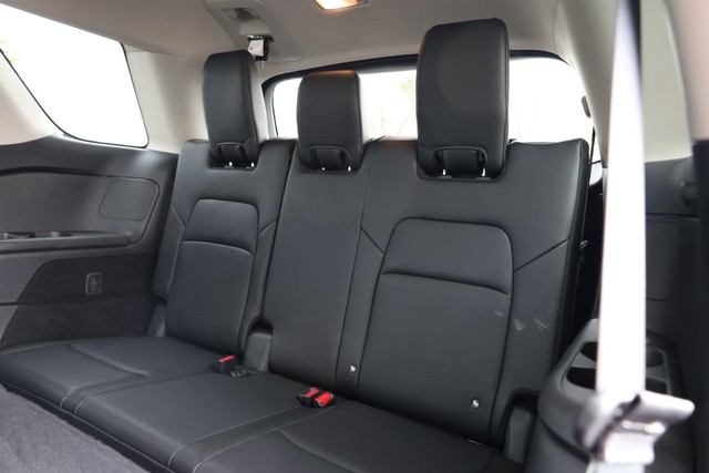 Nissan Pathfinder Vehicle Image 28