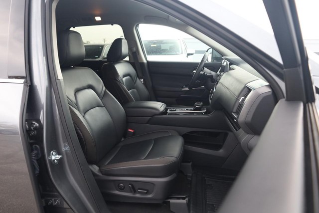 Nissan Pathfinder Vehicle Image 29