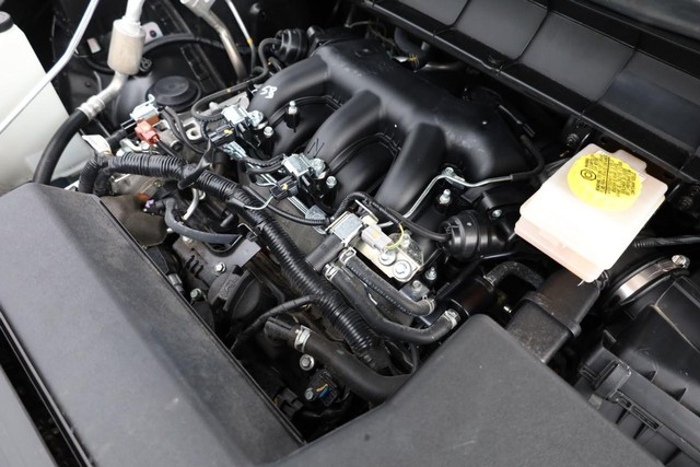 Nissan Pathfinder Vehicle Image 30