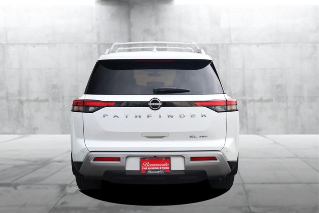 Nissan Pathfinder Vehicle Image 06
