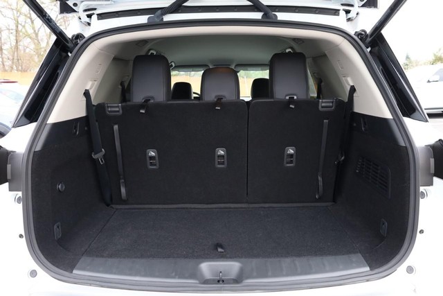 Nissan Pathfinder Vehicle Image 07