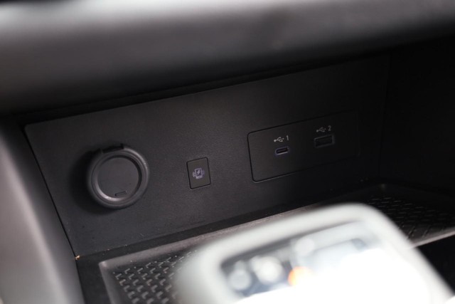 Nissan Pathfinder Vehicle Image 17