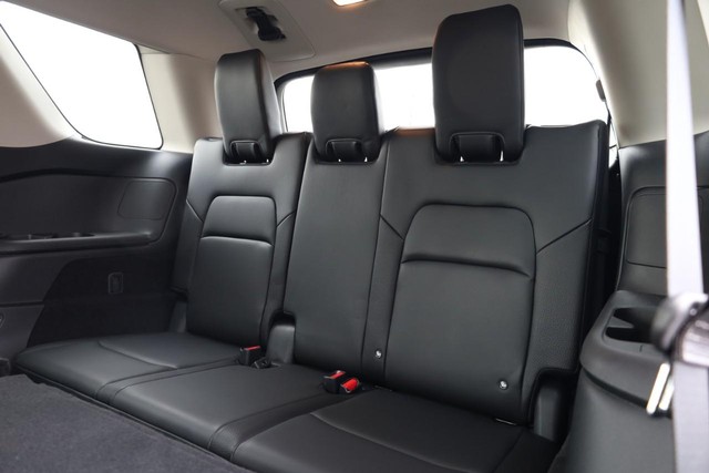 Nissan Pathfinder Vehicle Image 28