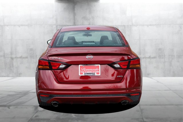 Nissan Altima Vehicle Image 06