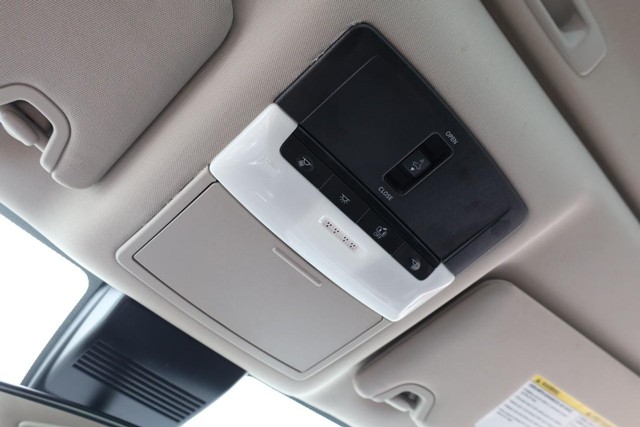 Nissan Altima Vehicle Image 17