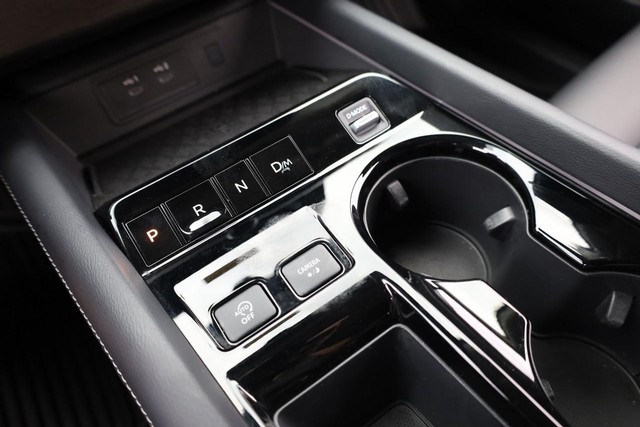 Nissan Murano Vehicle Image 19