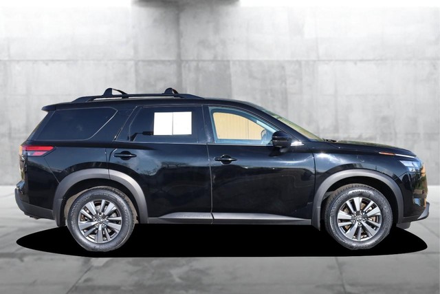 Nissan Pathfinder Vehicle Image 05