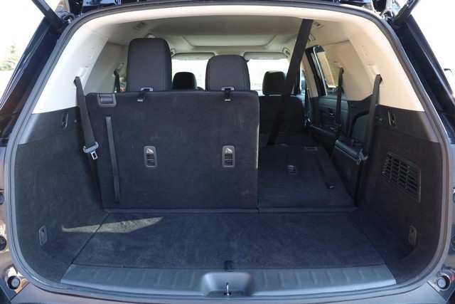 Nissan Pathfinder Vehicle Image 08