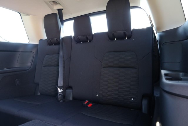 Nissan Pathfinder Vehicle Image 28