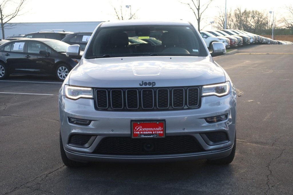 Jeep Grand Cherokee Vehicle Image 04