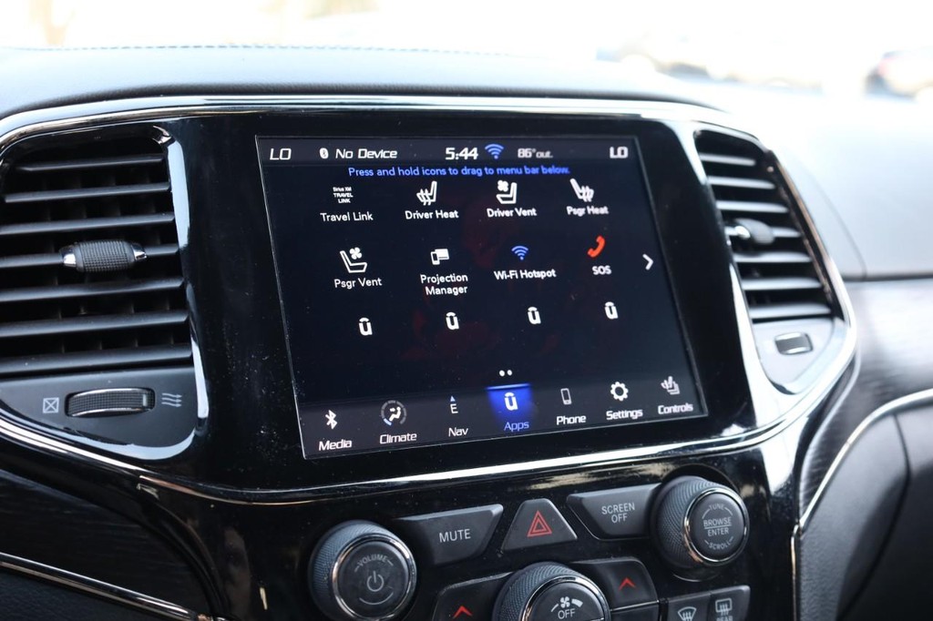 Jeep Grand Cherokee Vehicle Image 13