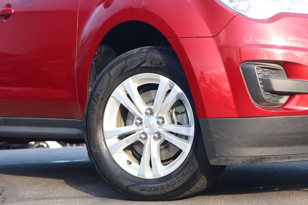 Chevrolet Equinox Vehicle Image 03