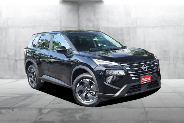 Nissan Rogue Vehicle Image 02
