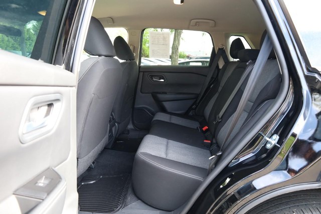 Nissan Rogue Vehicle Image 20