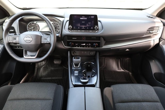 Nissan Rogue Vehicle Image 22