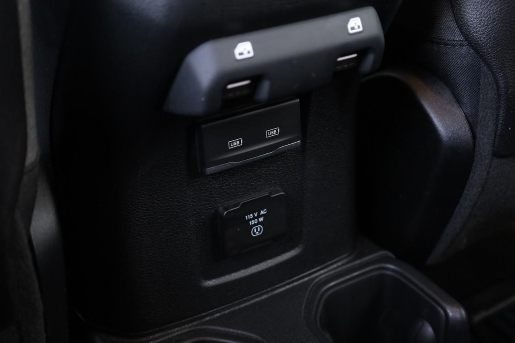 Jeep Wrangler Vehicle Image 20