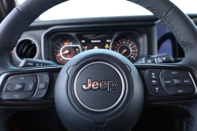 Jeep Wrangler Vehicle Image 09