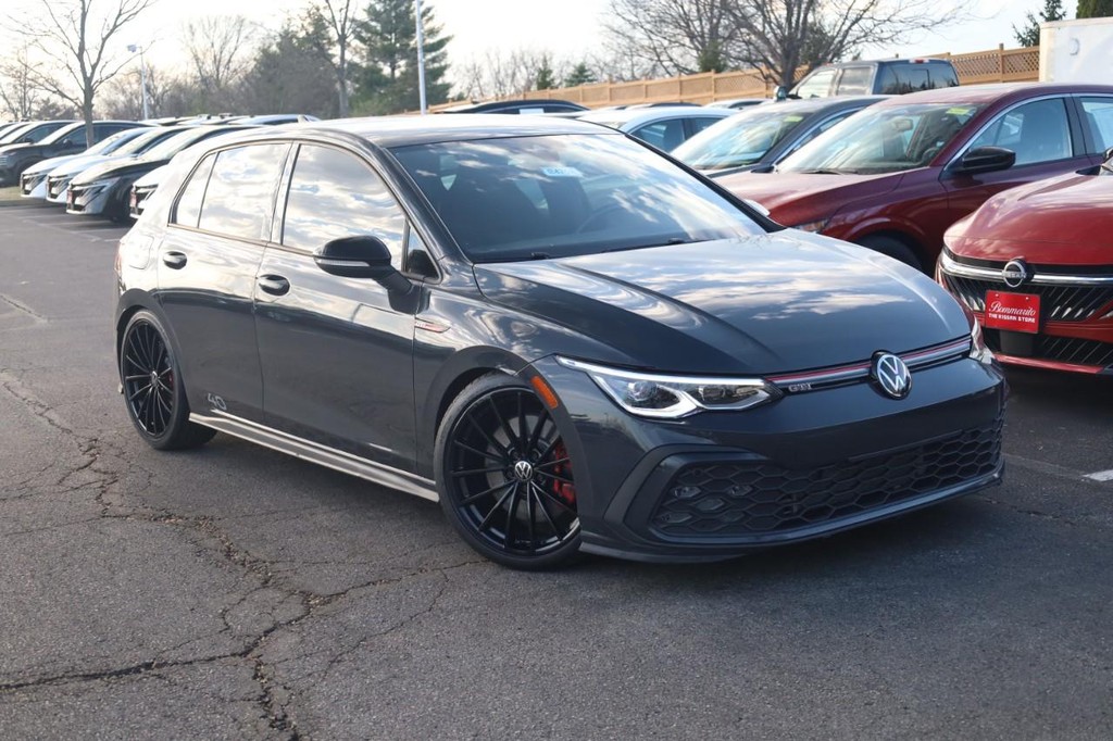 Volkswagen Golf GTI Vehicle Image 02