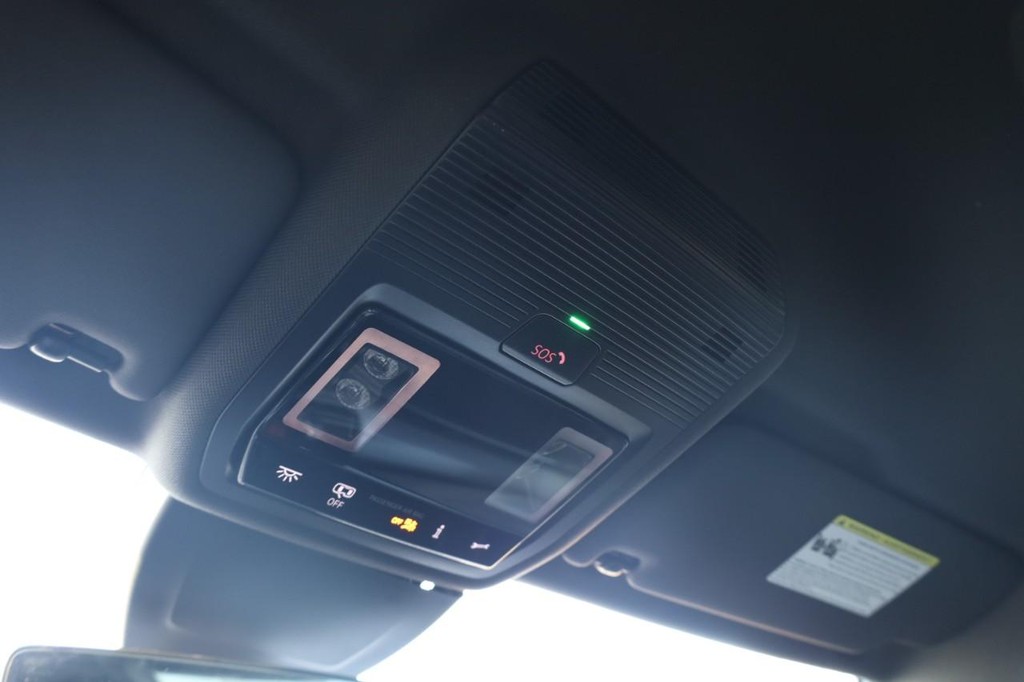 Volkswagen Golf GTI Vehicle Image 16