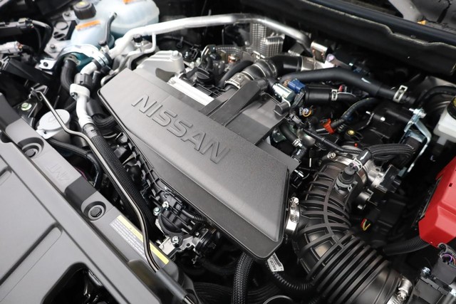 Nissan Rogue Vehicle Full-screen Gallery Image 30