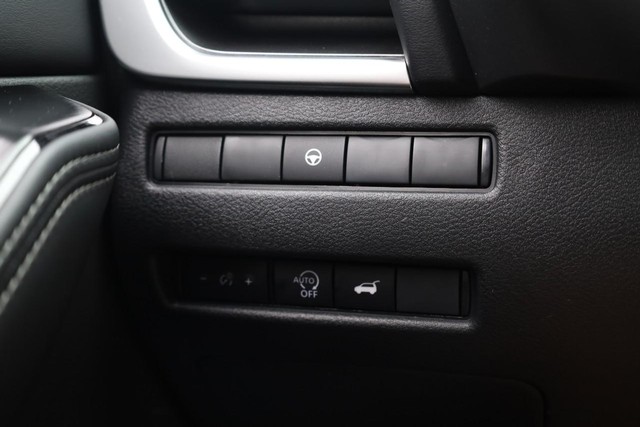 Nissan Rogue Vehicle Image 20