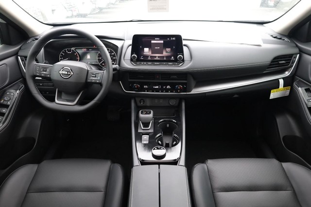 Nissan Rogue Vehicle Image 24