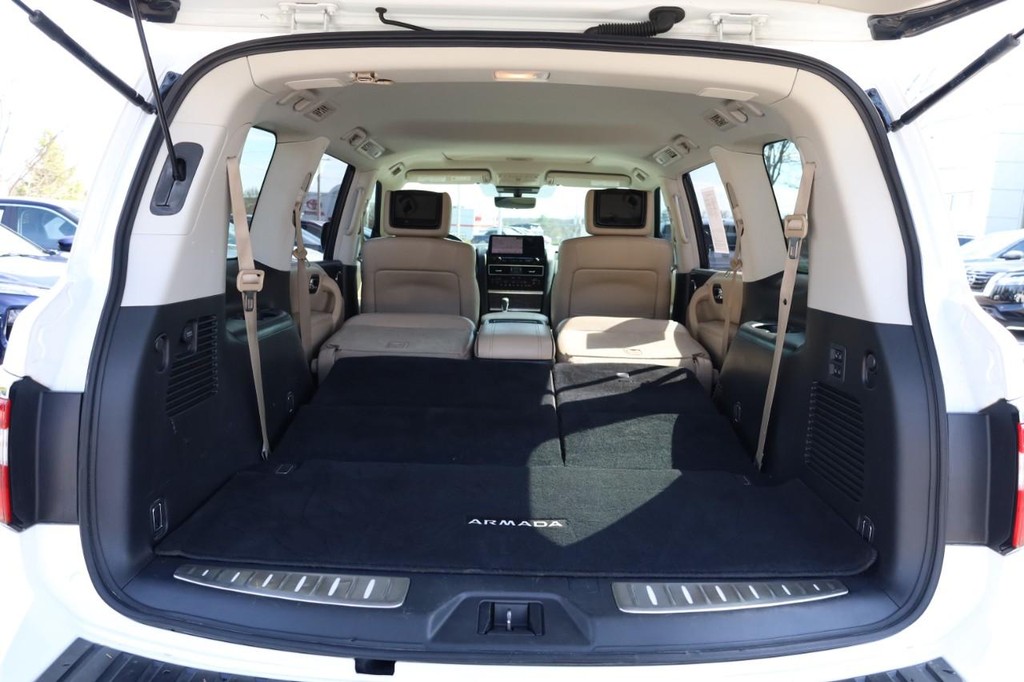 Nissan Armada Vehicle Image 09